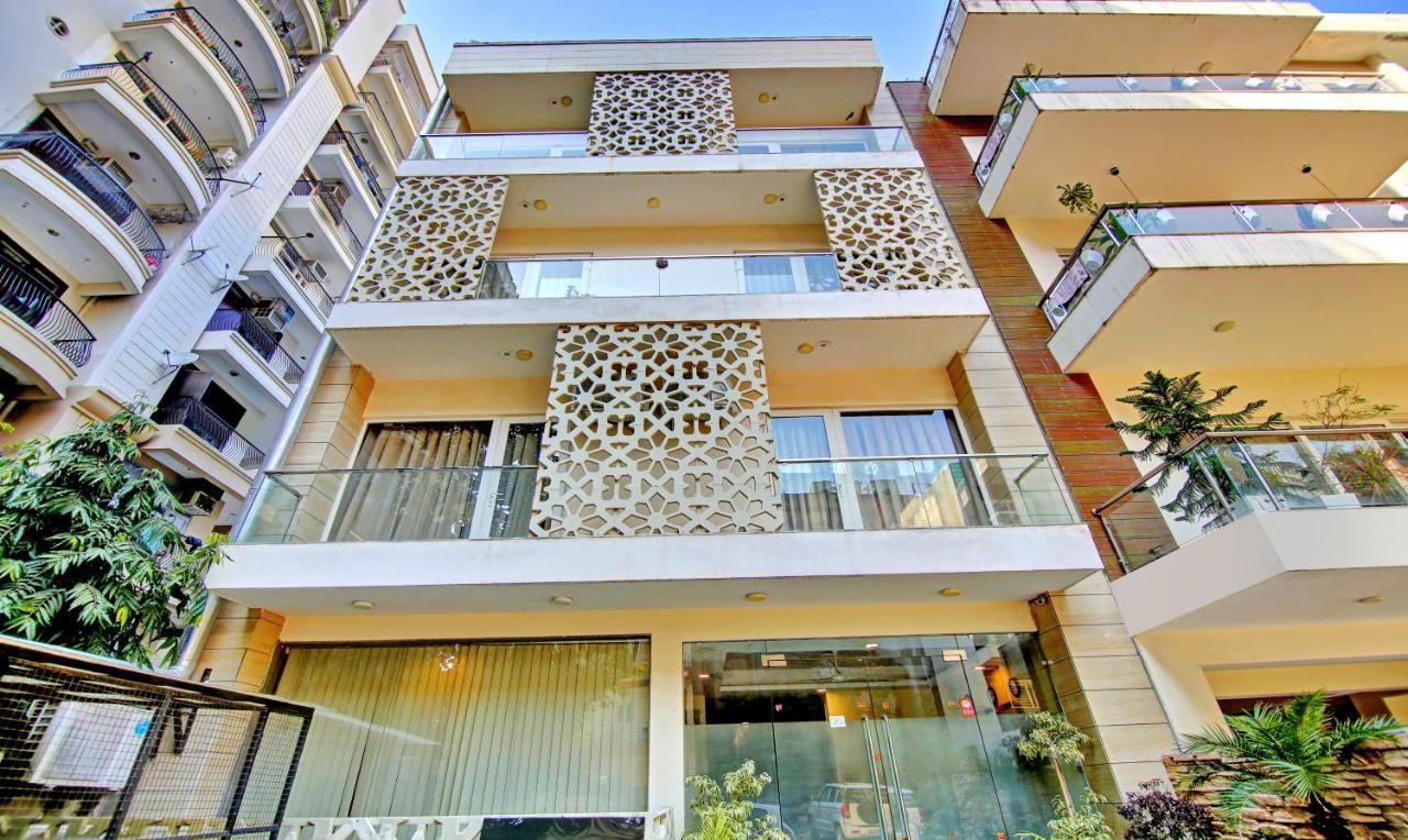 Treebo Sai Village Gold Souk - Sec 43 Gurgaon Exterior foto