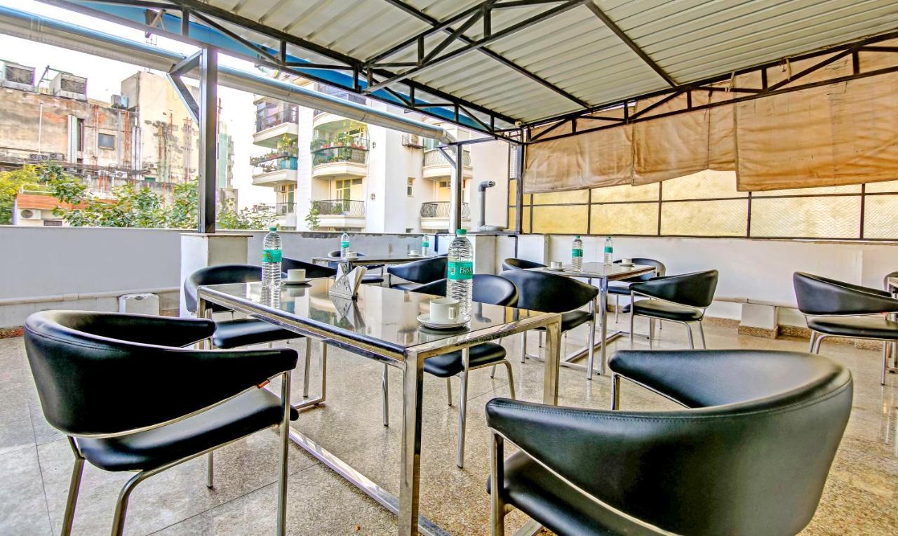 Treebo Sai Village Gold Souk - Sec 43 Gurgaon Exterior foto